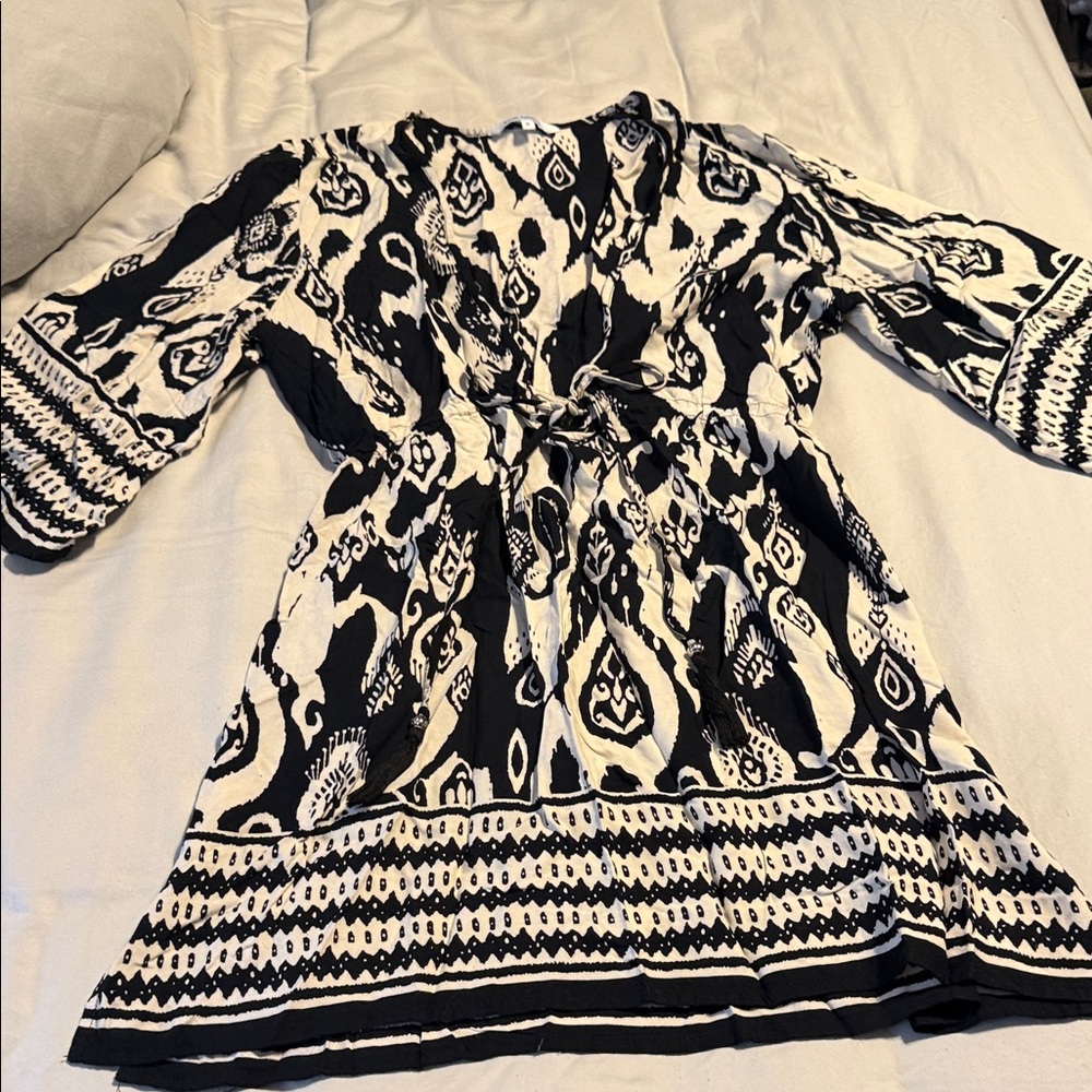 Blue Island Black and White Swim Coverup